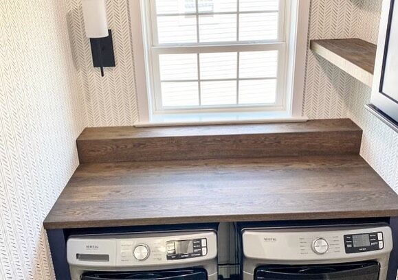 We had the pleasure to work with Amanda from Macfeat Home Designs @macfeathomedesign on the this AWESOME laundry room makeover! 

Everything was so intentional and simplistic. 
 
And how about those solid white oak tops and floating shelves made by @redirectedwoodco  Thanks Meek!

This was a fun project and look forward to more like this!