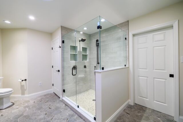 Our Most Recent Master Bath Renovation!!

Photo Credit @photole_photography